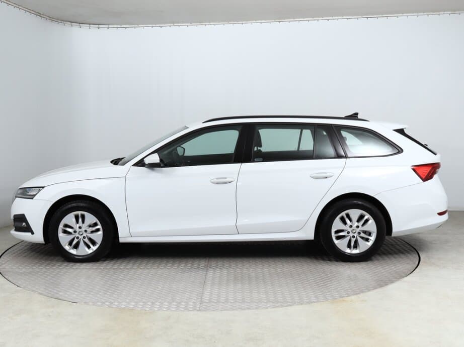 2022 Škoda OCTAVIA - 4