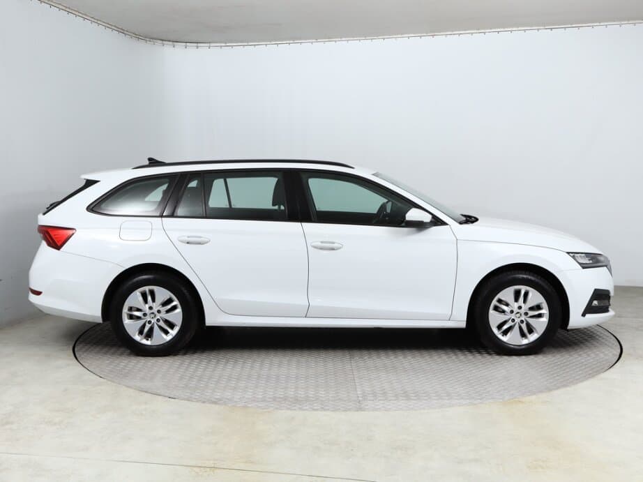 2022 Škoda OCTAVIA - 8