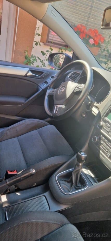 Volkswagen GOLF - 4