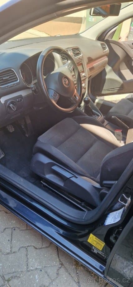 Volkswagen GOLF - 11