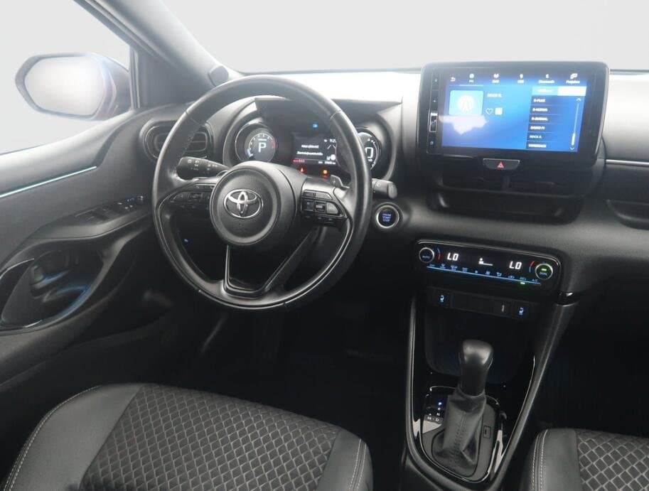 2022 Toyota YARIS - 9