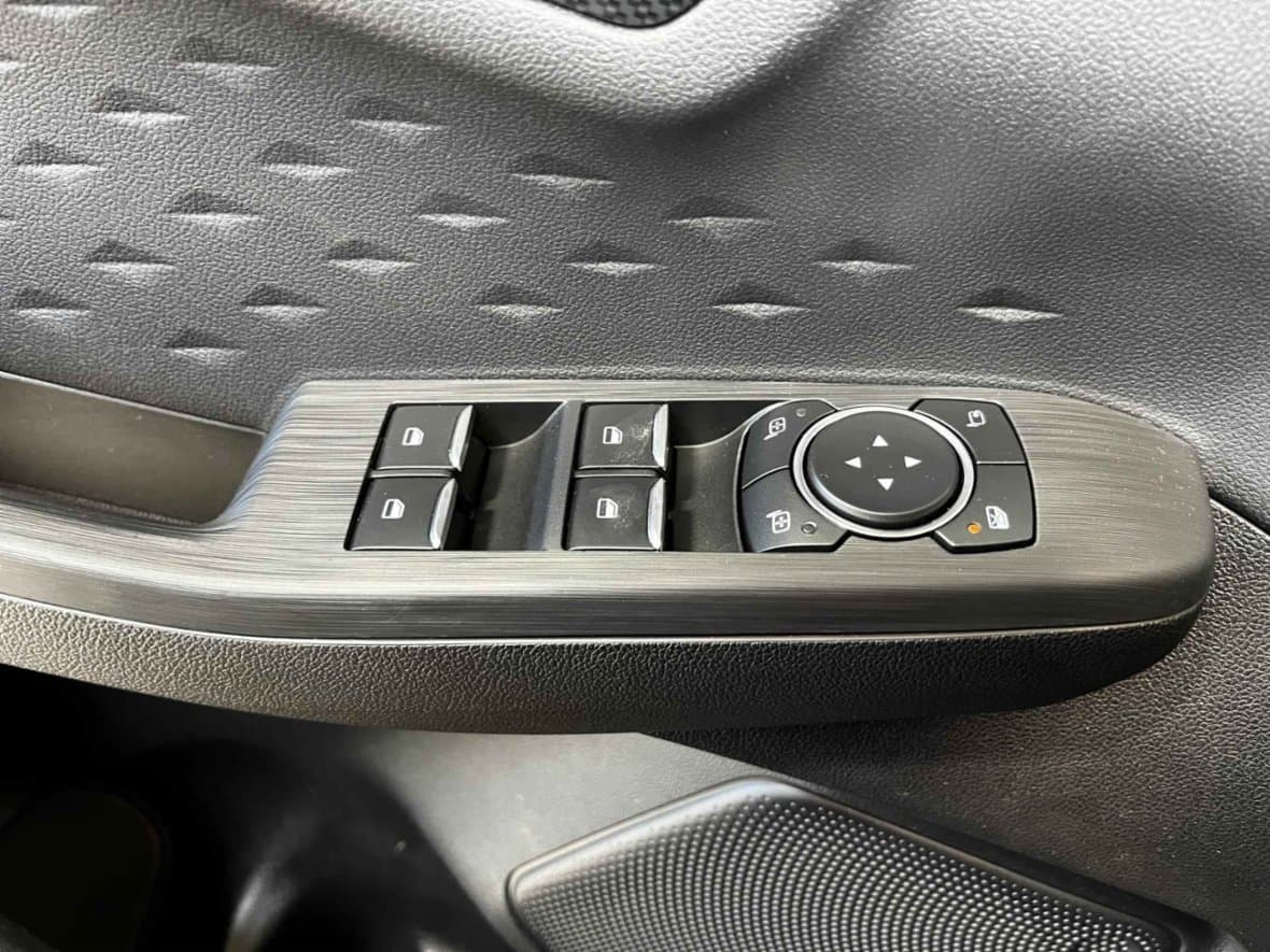 2020 Ford KUGA - 12