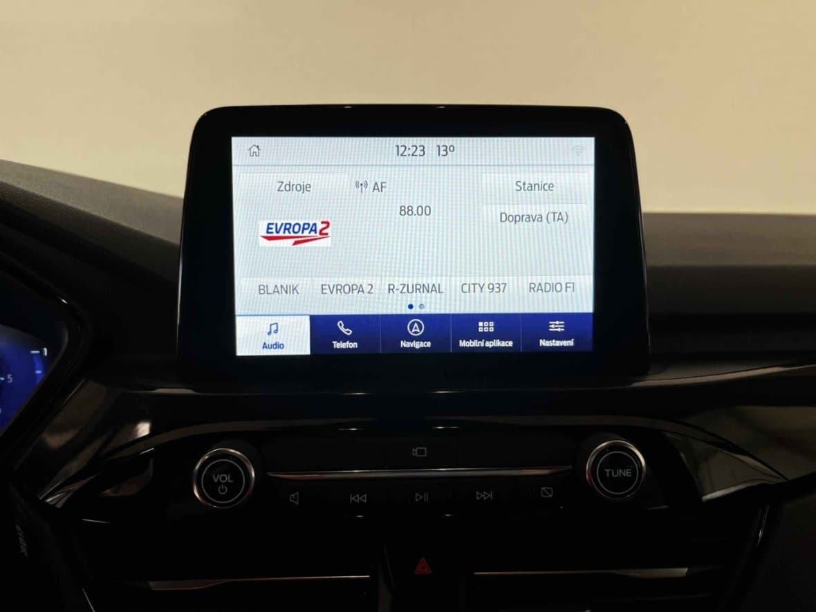 2020 Ford KUGA - 13