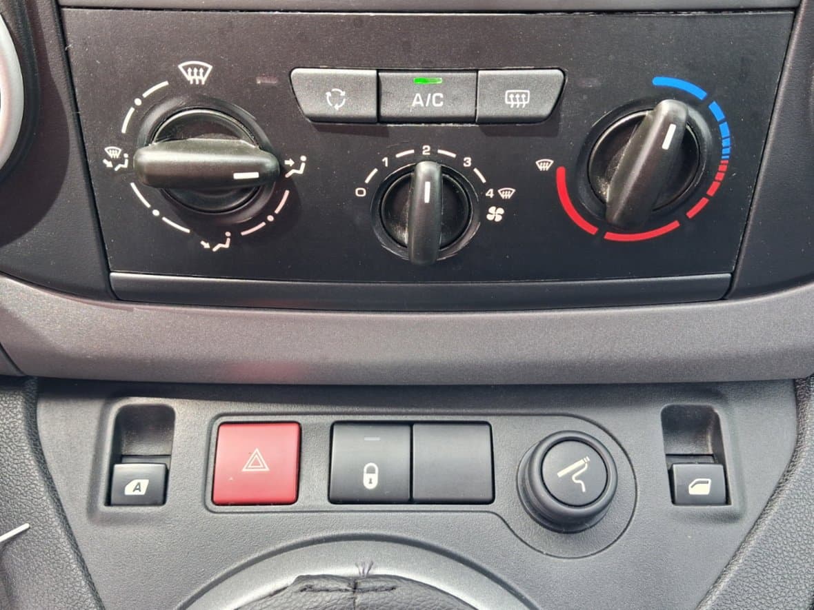 2016 Peugeot PARTNER - 16
