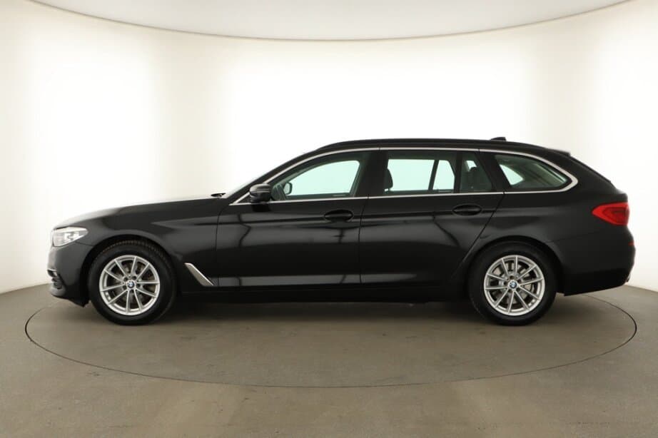 2017 BMW 5-SERIES - 4
