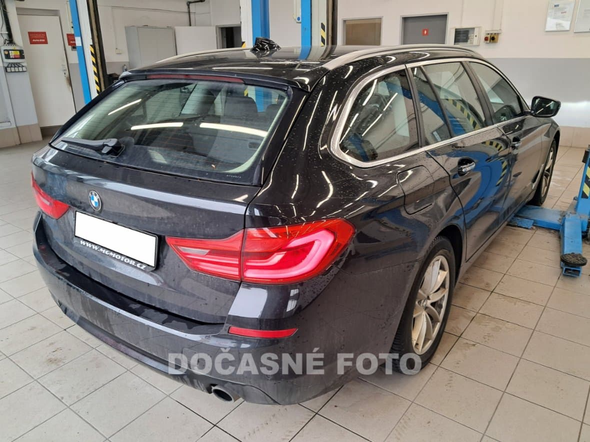2017 BMW 5-SERIES - 2