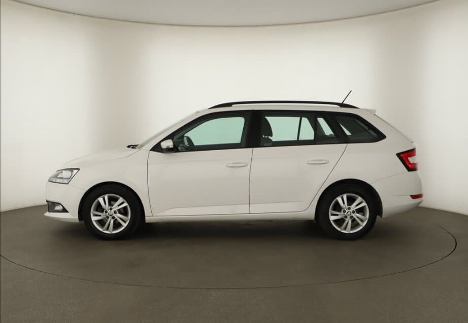 2021 Škoda FABIA - 4
