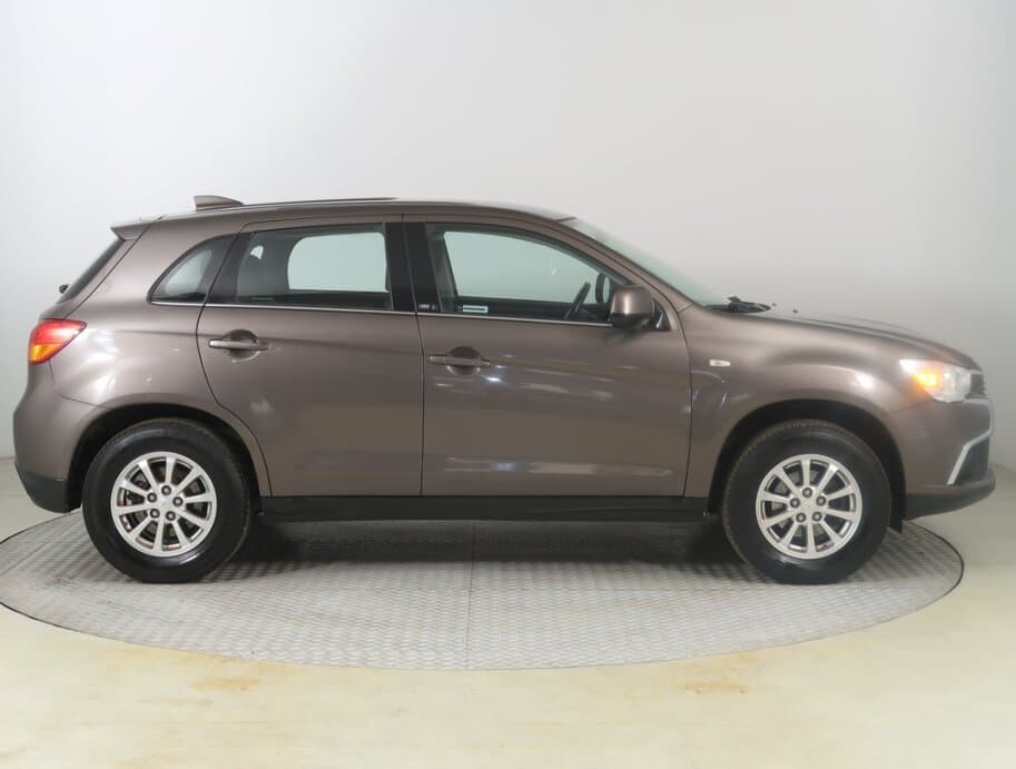 2017 Mitsubishi ASX - 8