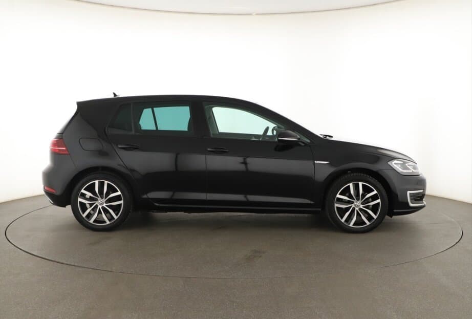 2020 Volkswagen GOLF - 8