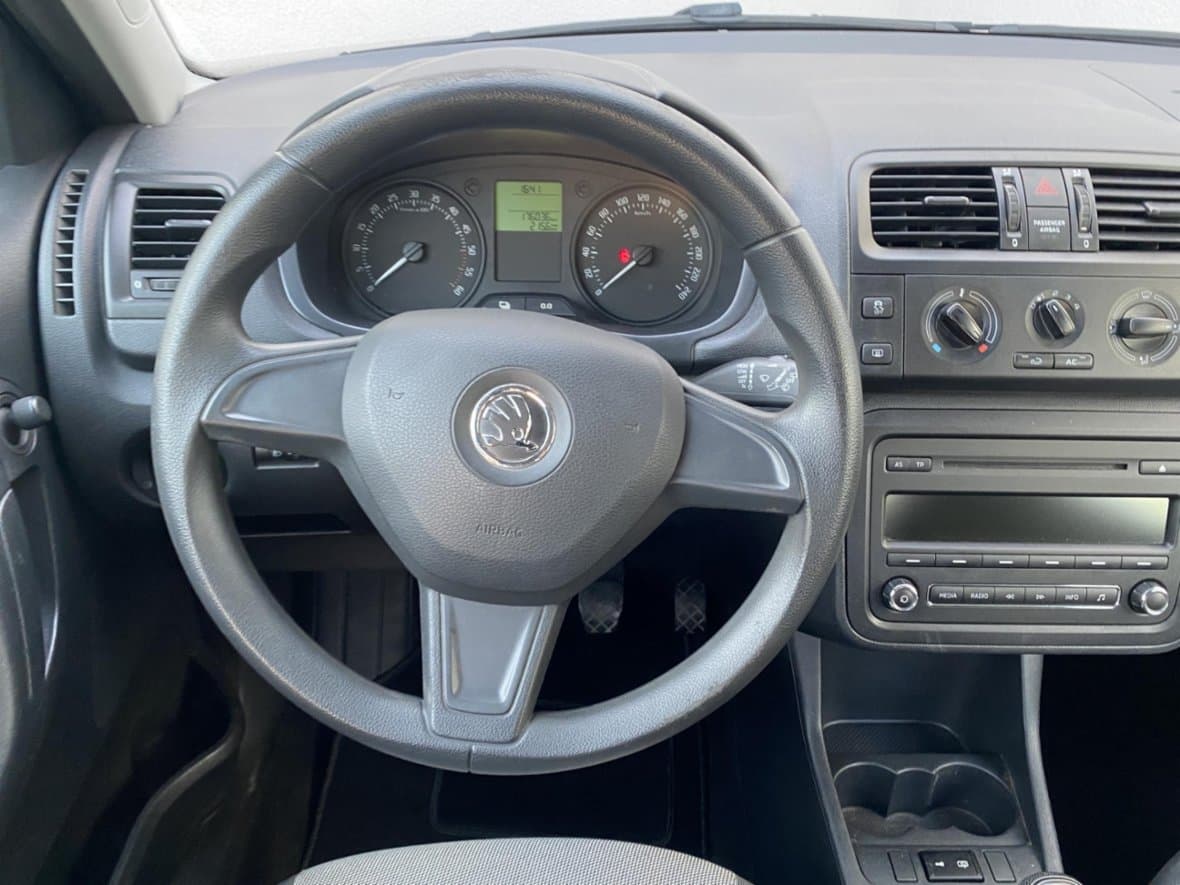 2014 Škoda FABIA - 11