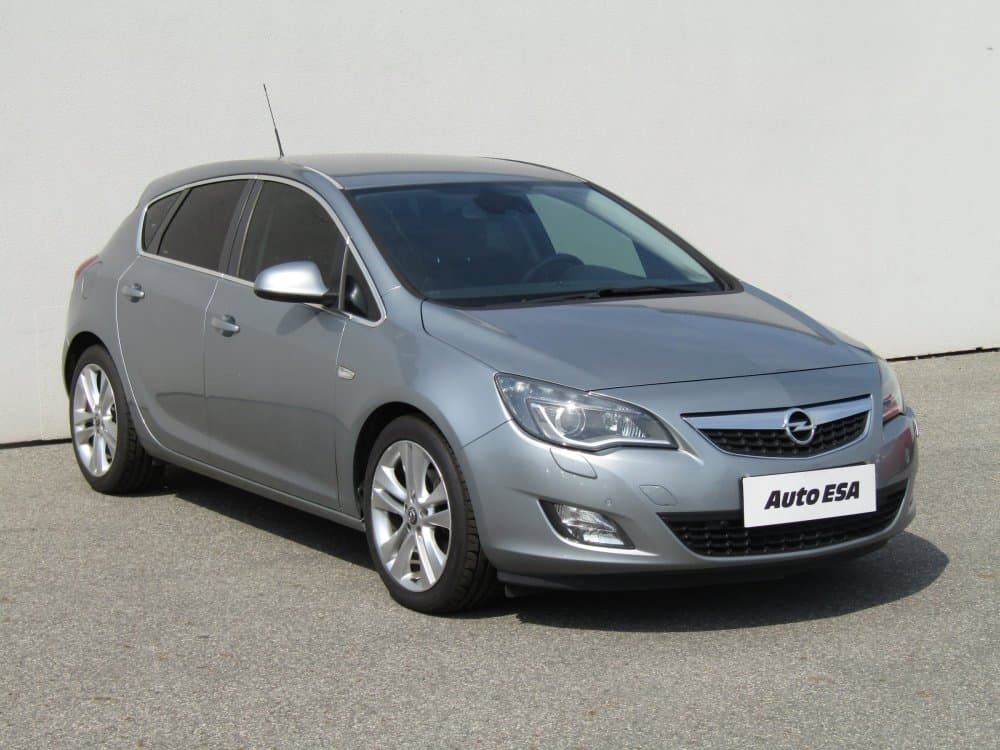 2010 Opel ASTRA