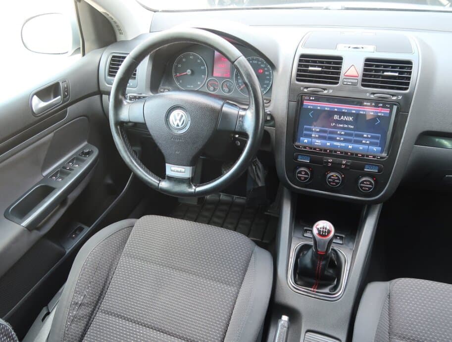 2007 Volkswagen GOLF - 9