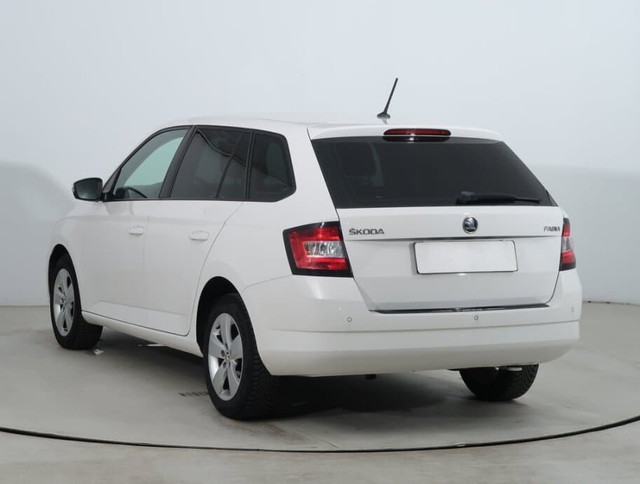 2016 Škoda FABIA - 5