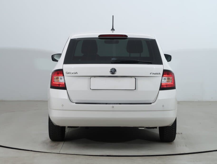 2016 Škoda FABIA - 6
