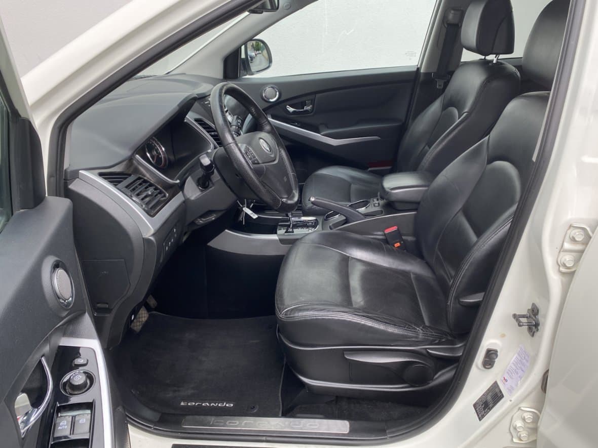 2015 SsangYong KORANDO - 9