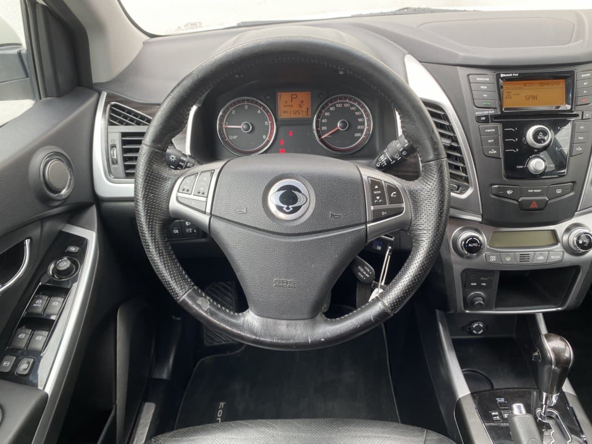 2015 SsangYong KORANDO - 11