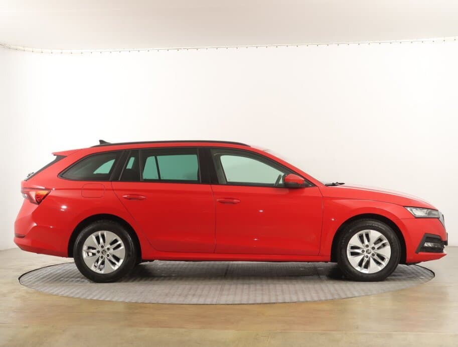 2021 Škoda OCTAVIA - 8