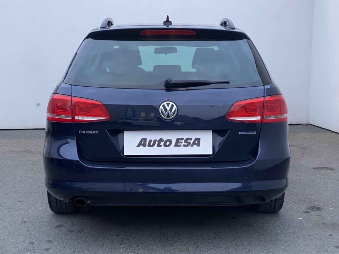 2014 Volkswagen PASSAT - 5