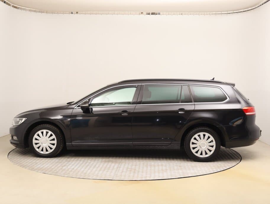 2015 Volkswagen PASSAT - 4