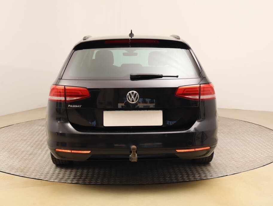 2015 Volkswagen PASSAT - 6