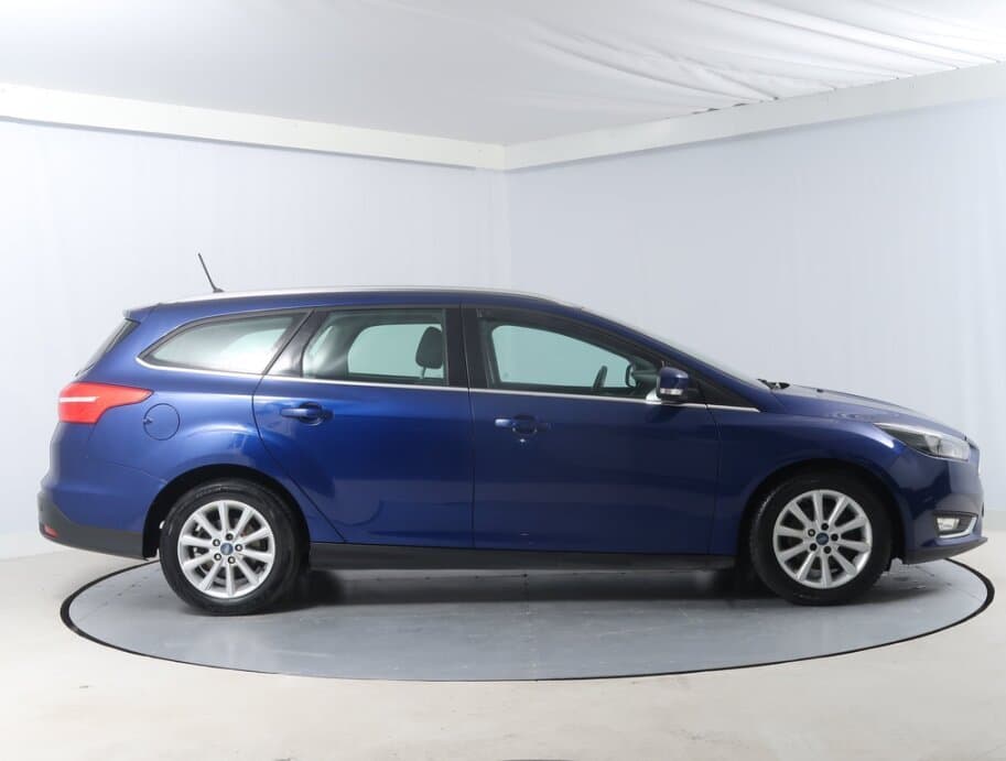 2018 Ford FOCUS - 8