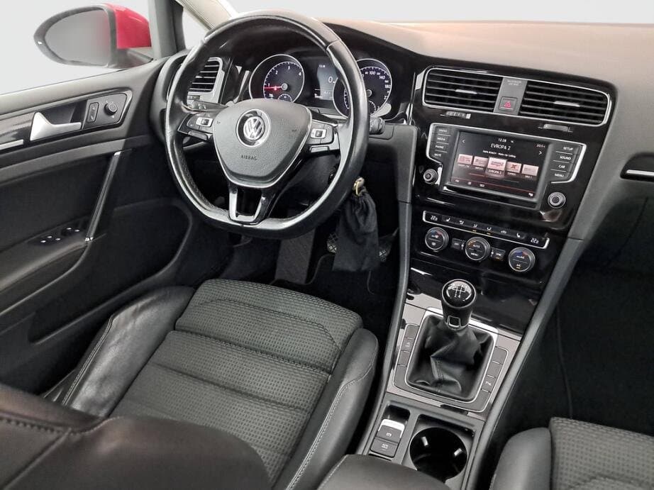 2015 Volkswagen GOLF - 9