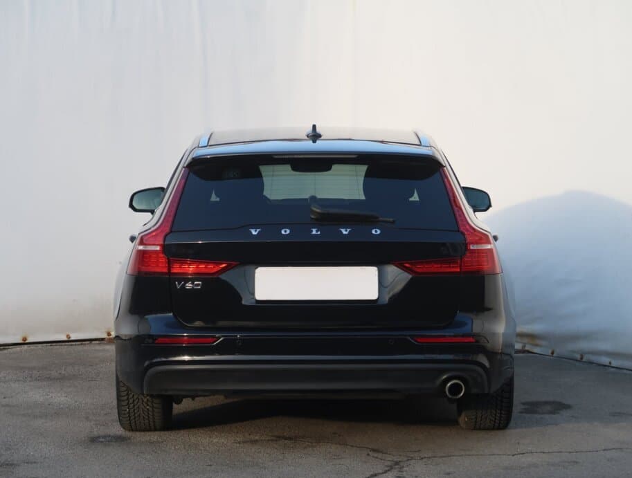 2018 Volvo V60 - 6