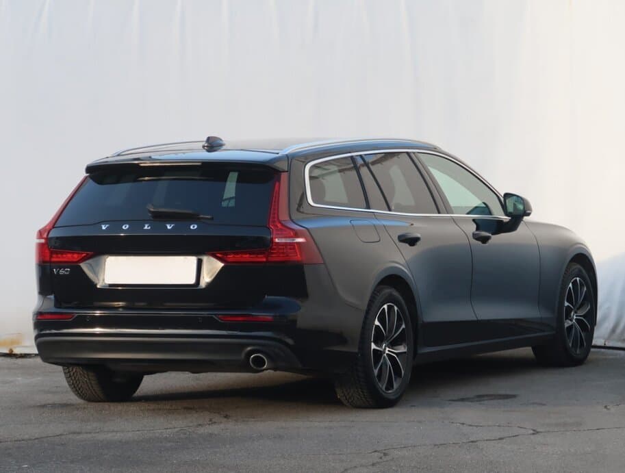 2018 Volvo V60 - 7