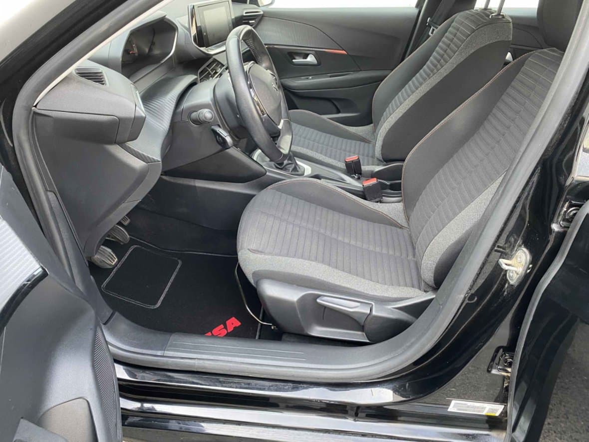 2021 Peugeot 208 - 9