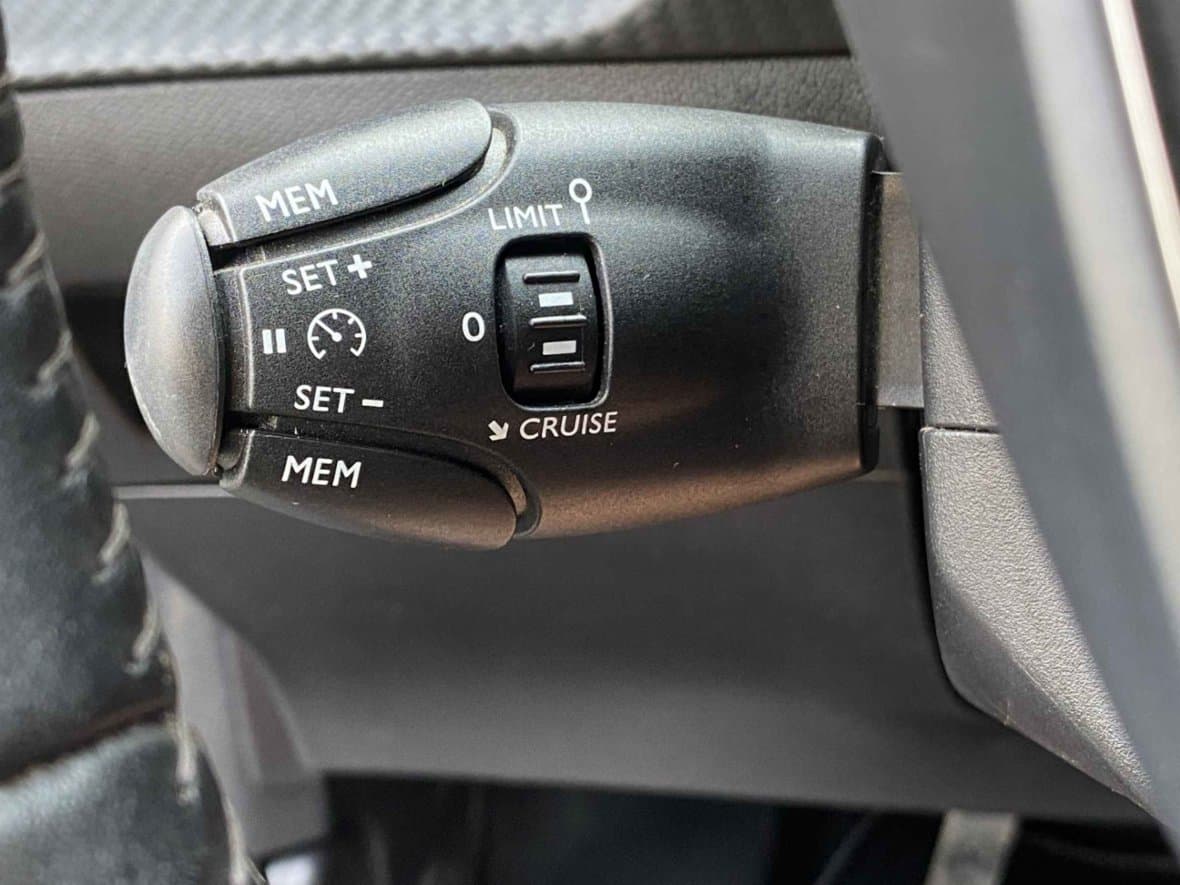 2021 Peugeot 208 - 13