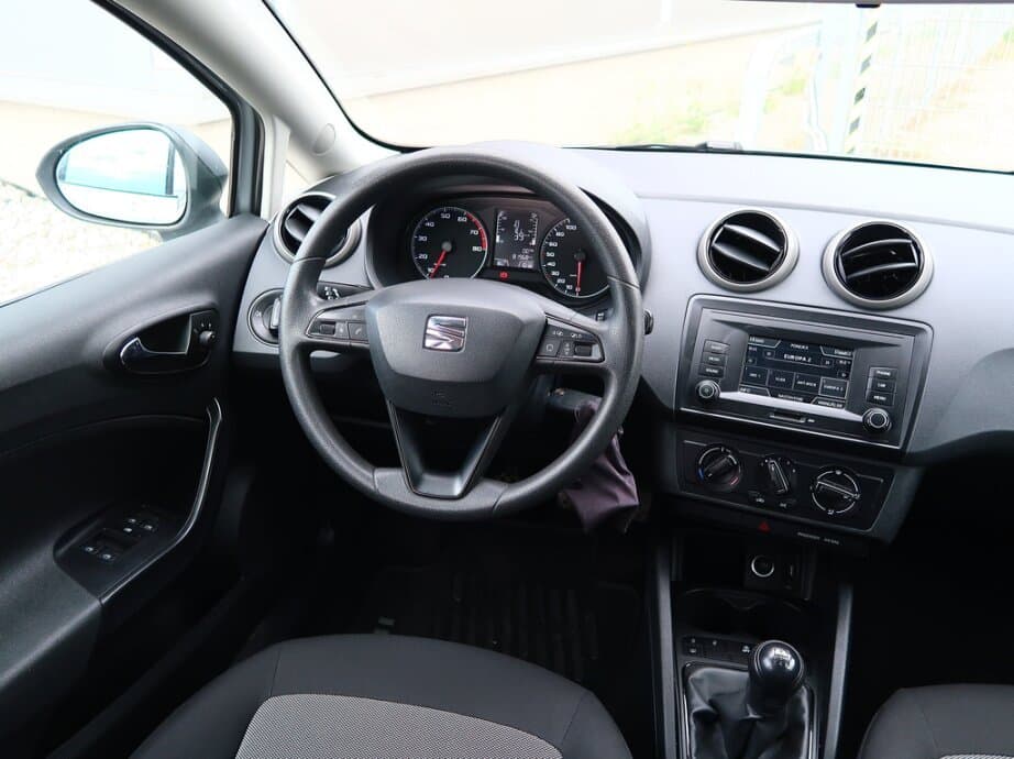 2015 Seat IBIZA - 9