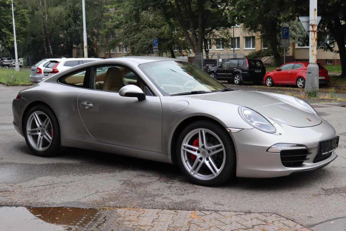 2012 Porsche 911 - 8