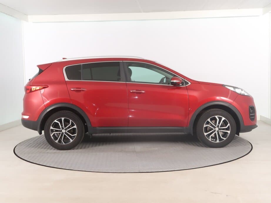 2016 Kia SPORTAGE - 8