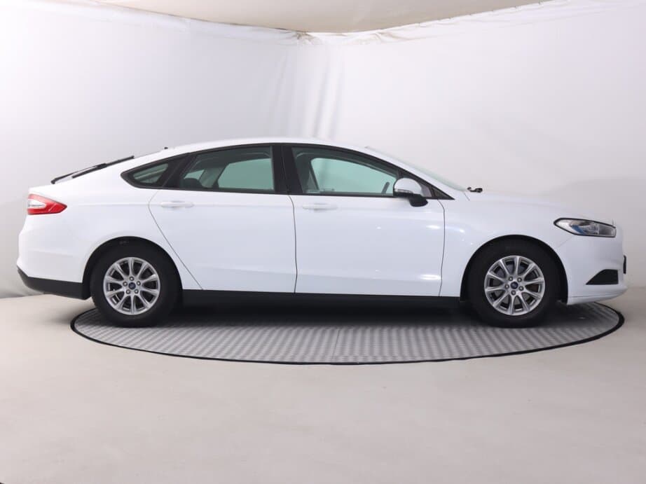 2018 Ford MONDEO - 8