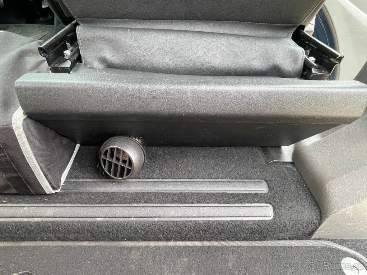 Ford TOURNEO - 6