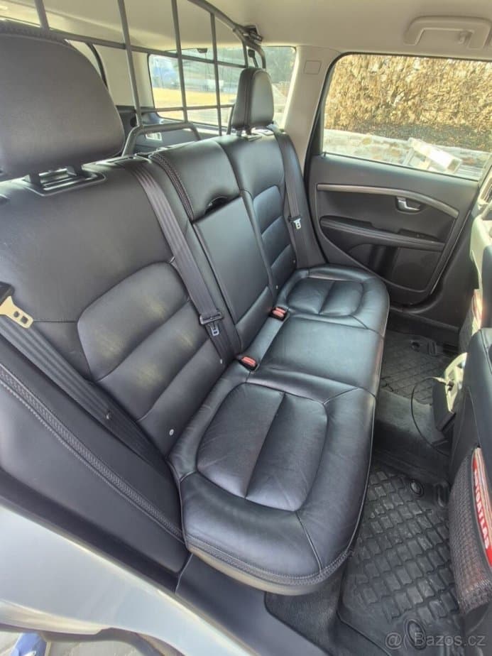 2015 Volvo XC70 - 11