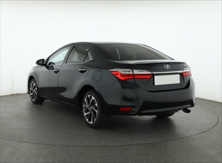 2018 Toyota COROLLA - 5