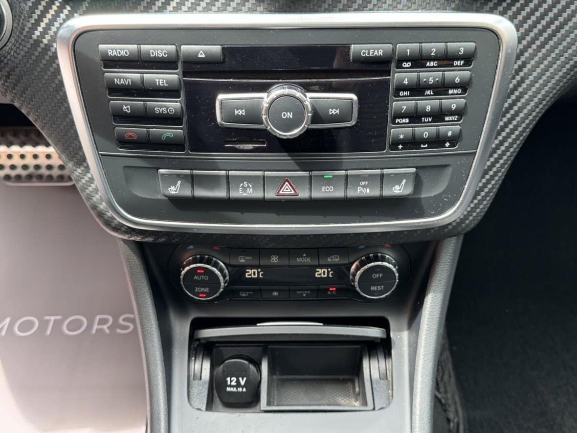 2014 Mercedes-Benz A-CLASS - 33