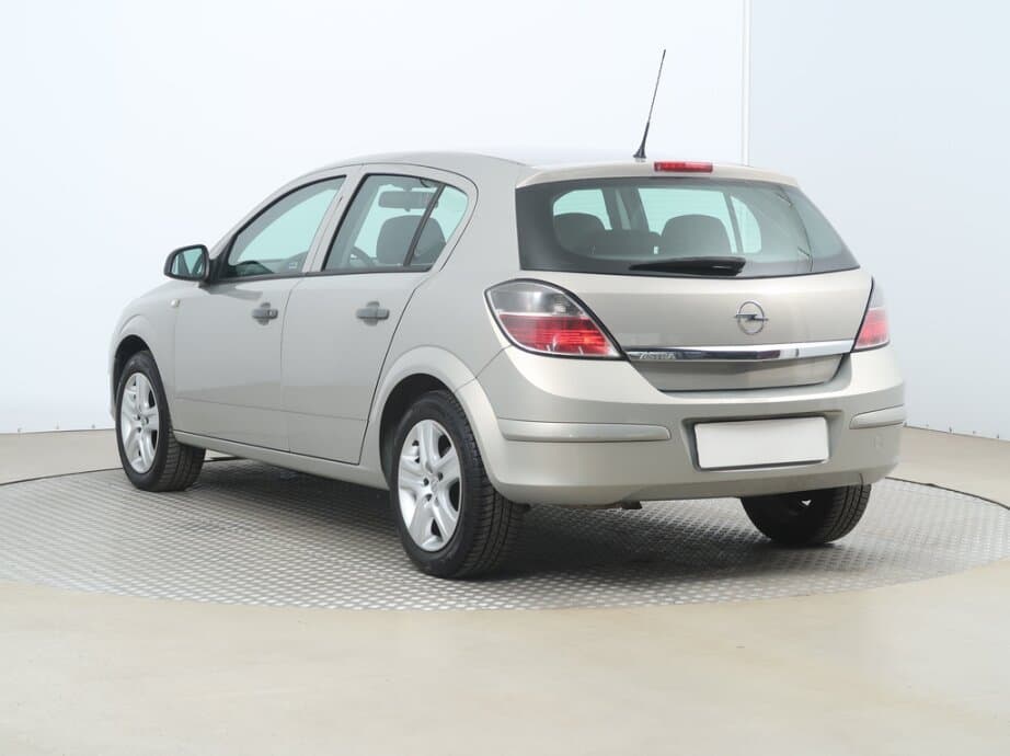 2010 Opel ASTRA - 5