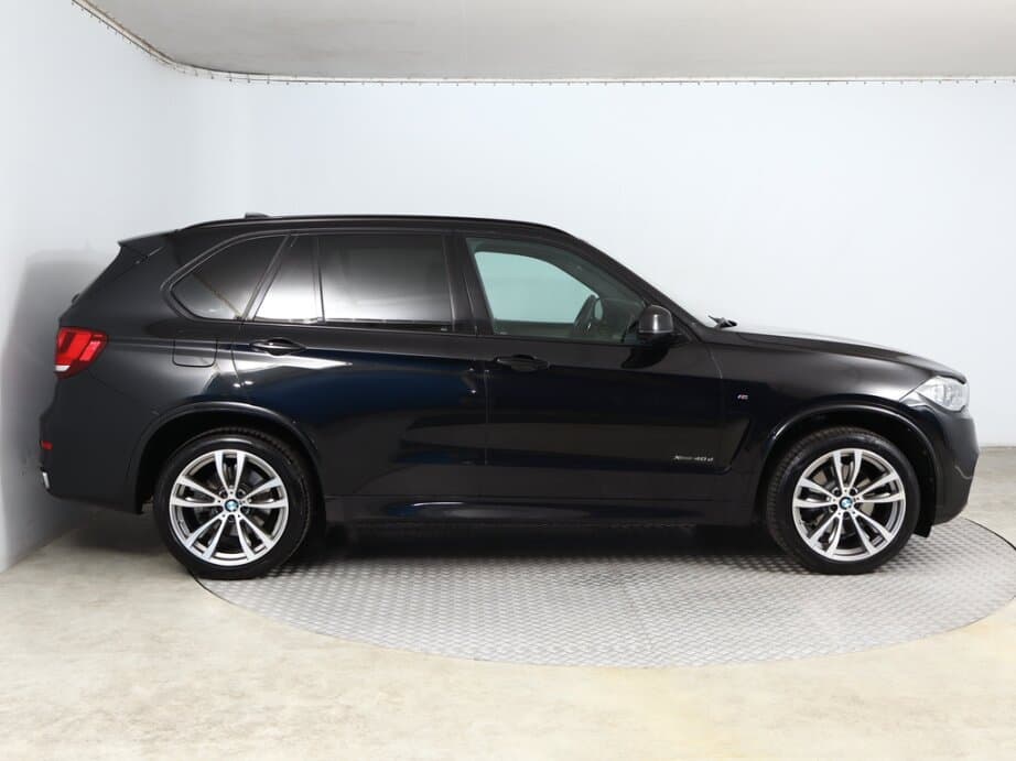 2017 BMW X5 - 8