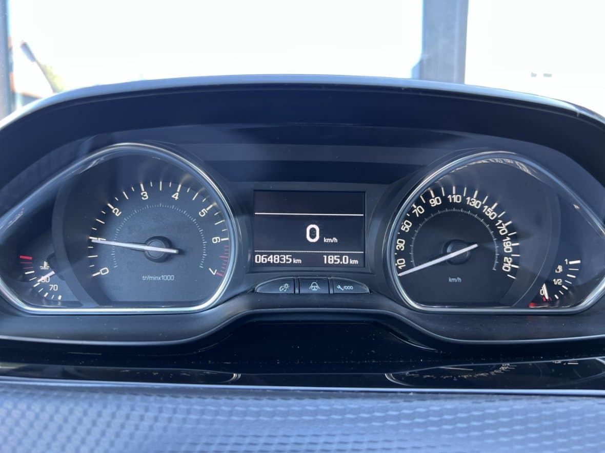 2019 Peugeot 2008 - 16