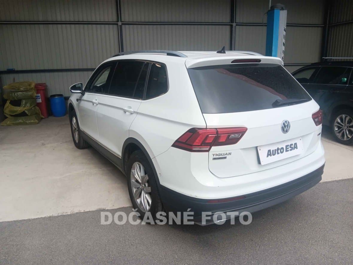 2021 Volkswagen TIGUAN - 2