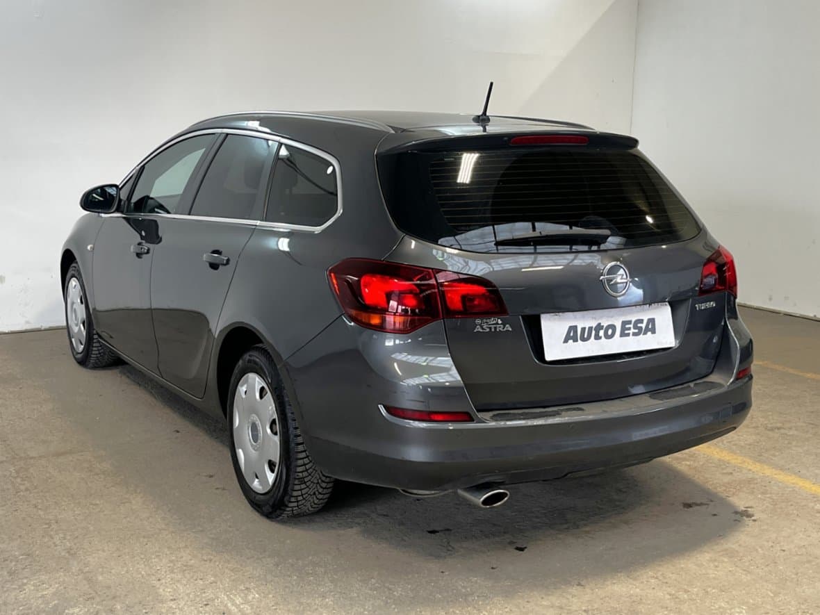2011 Opel ASTRA - 6