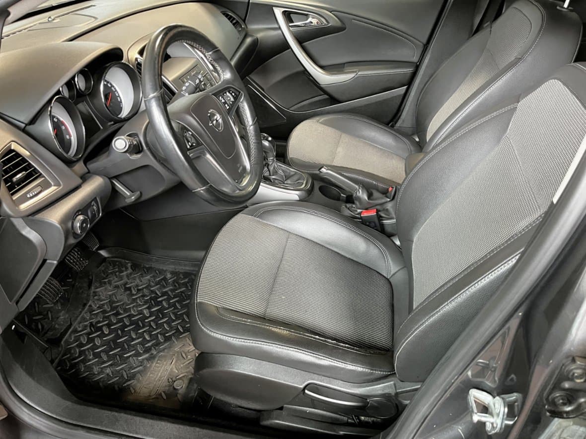 2011 Opel ASTRA - 9
