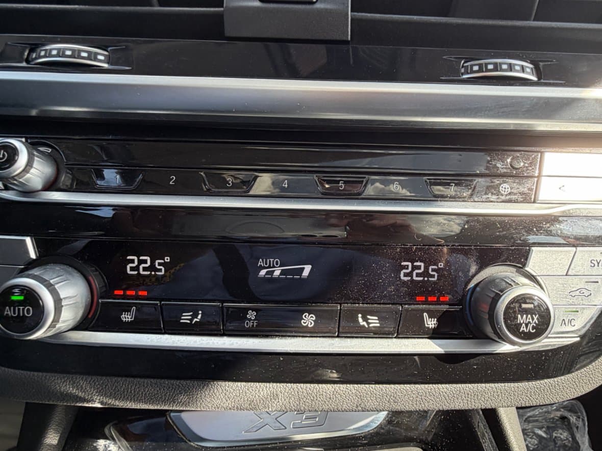 2021 BMW X3 - 8