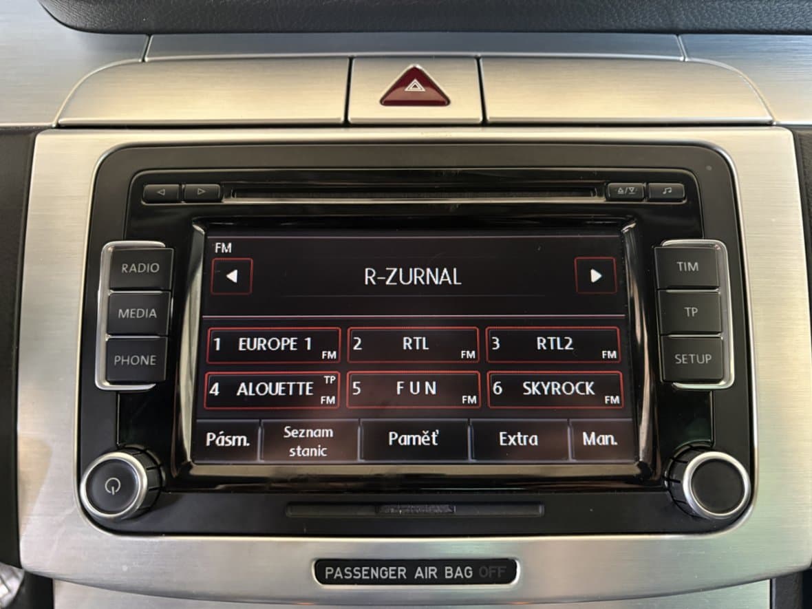 2008 Volkswagen PASSAT CC - 11