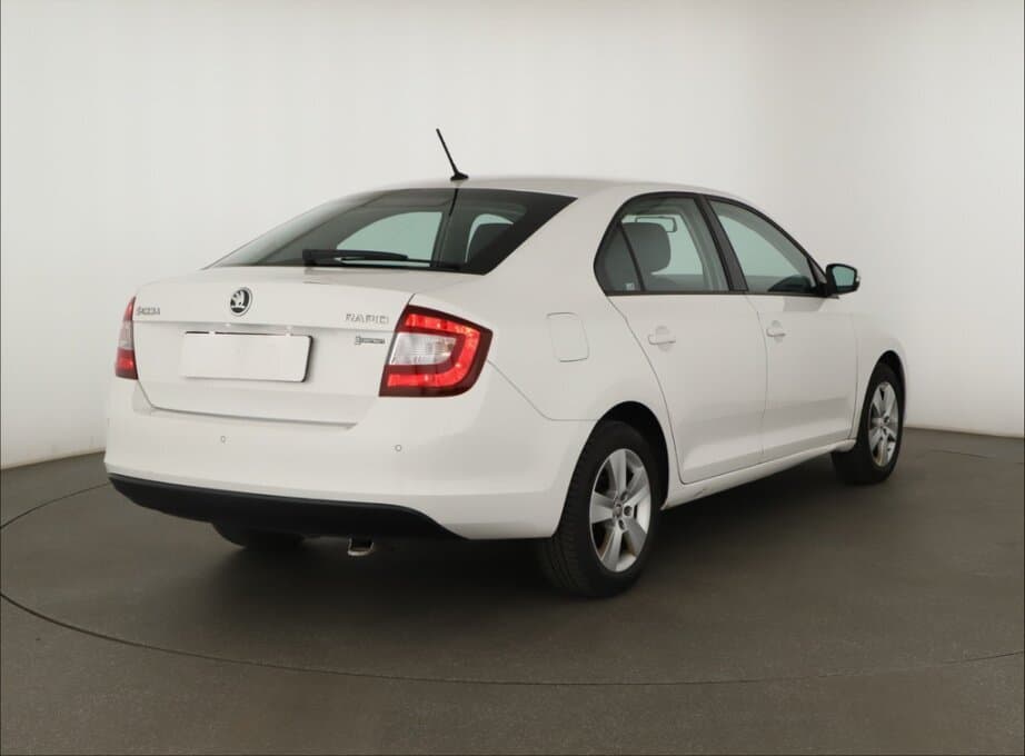 2018 Škoda RAPID - 13