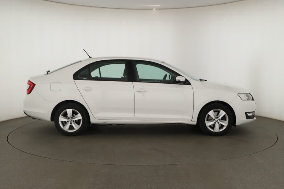 2018 Škoda RAPID - 15