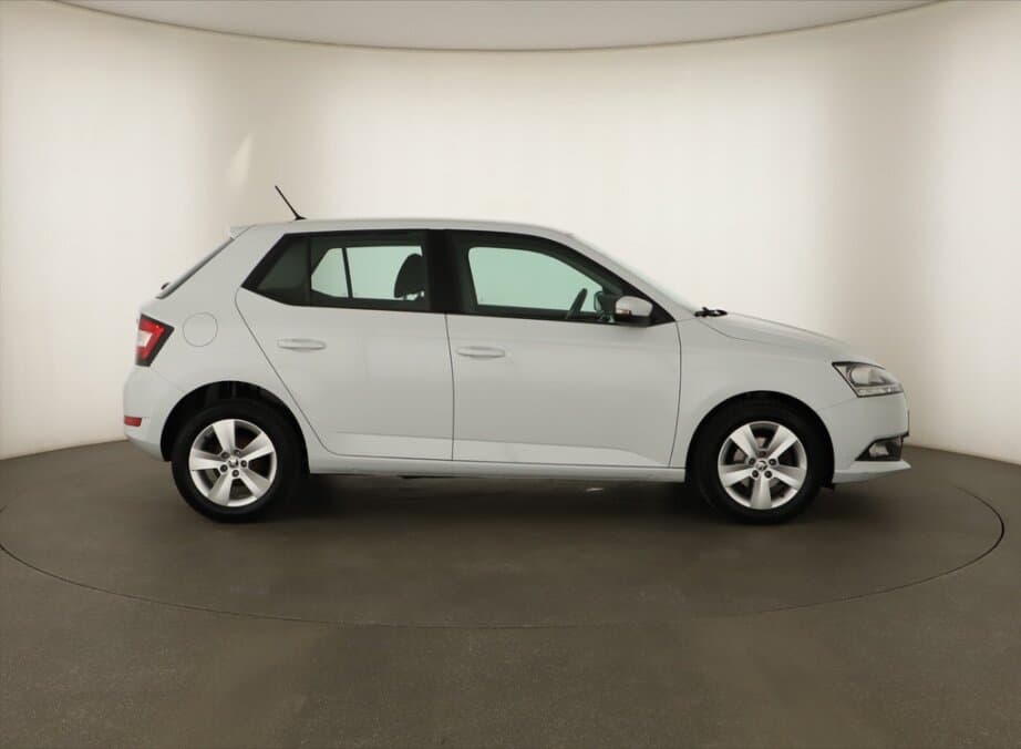 2018 Škoda FABIA - 8