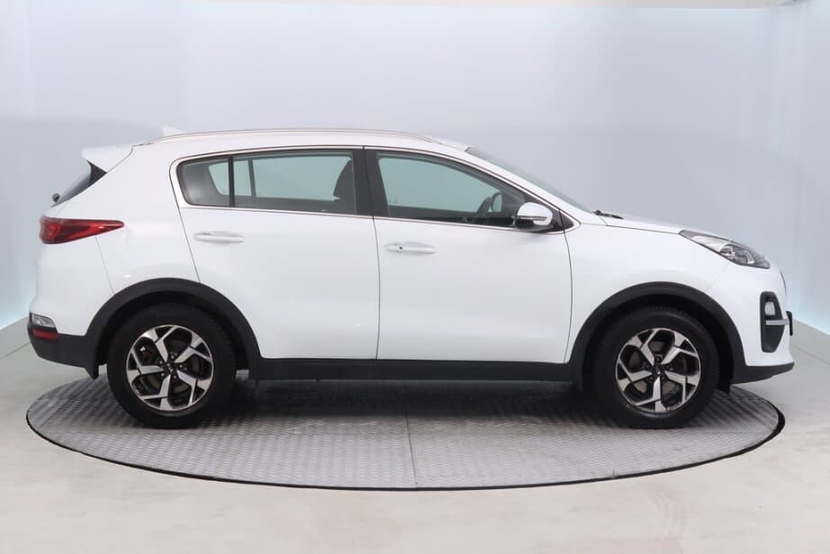 2020 Kia SPORTAGE - 8